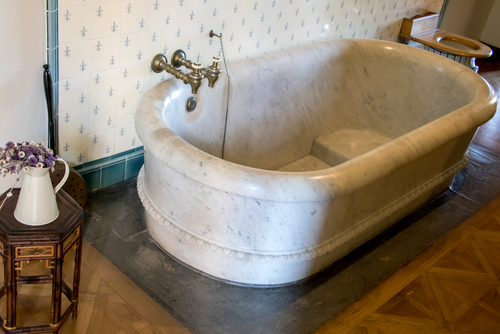 Bathtubs and modern bath spaces that are redefining luxury