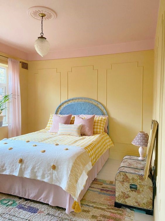 Bedroom colour combinations: Colour schemes for large and small bedrooms