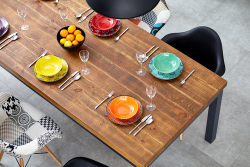 Choose the right dining table design for your home