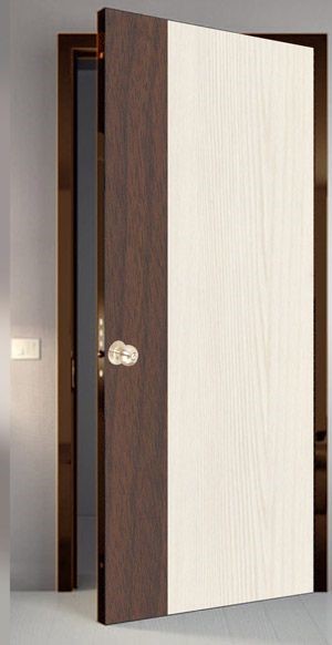 Laminate door design with mica sheets