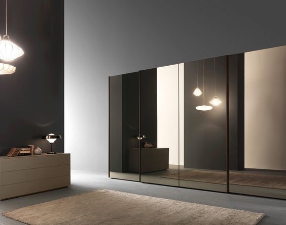 Glass and mirror wardrobe