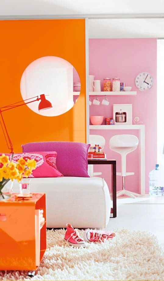 Pink and orange room colour