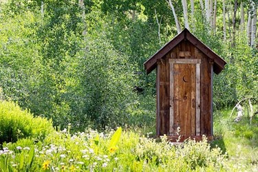 Outhouse design plans and ideas to spruce up your house