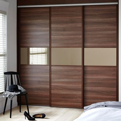 Sliding door wardrobe