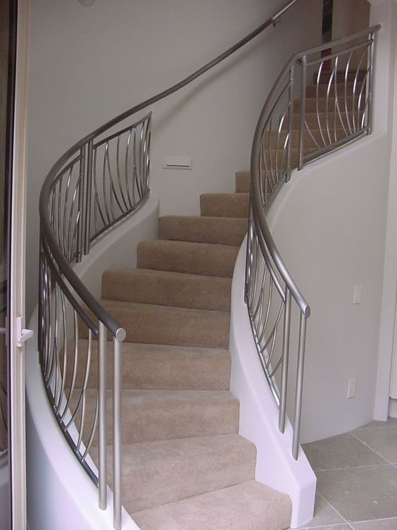 Steel railing design for home stairs: A guide to choosing the right design