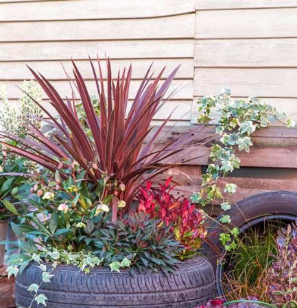 7 playful tyre decoration ideas for gardens