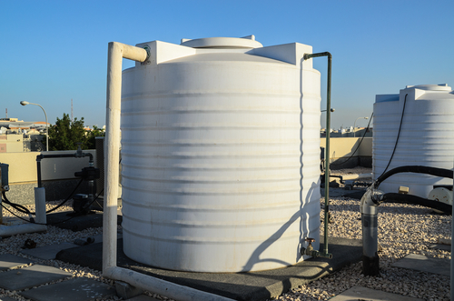 Overhead water tank for home