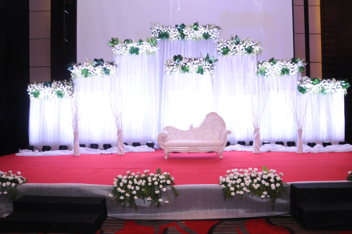 Wedding stage decoration theme