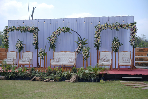 Wedding stage decoration theme