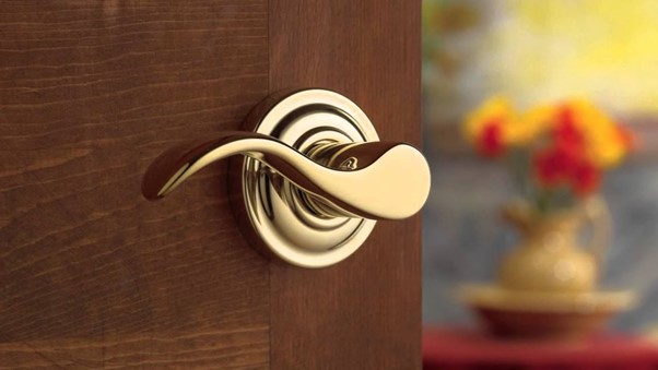 Door handle designs: Latest door handle and lock designs for your home