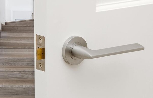 Door handle designs: Latest door handle and lock designs for your home